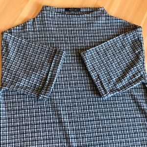 Plaid Quarter length flared sleeve sweater